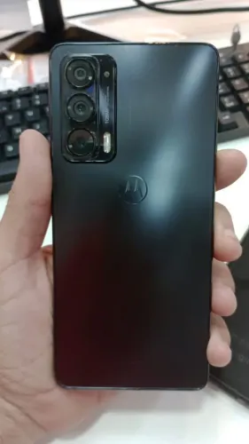 Motorola Edge 20