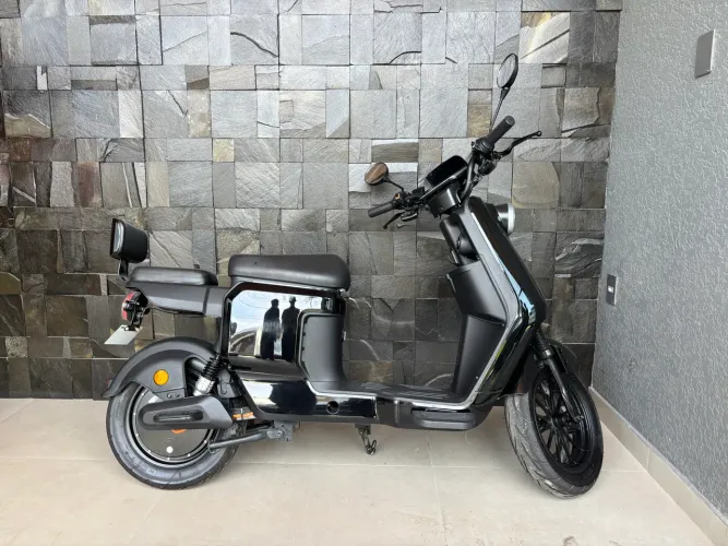 SCOOTER SUDU A4 EXCELENTE CONFORTO