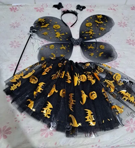 Vários assessórios de Halloween