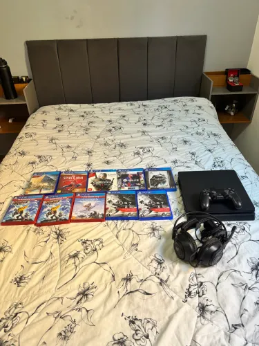 KIT GAMER COMPLETO - PS4 SLIM 1TB + TV PHILCO + JOGOS + HEADSET