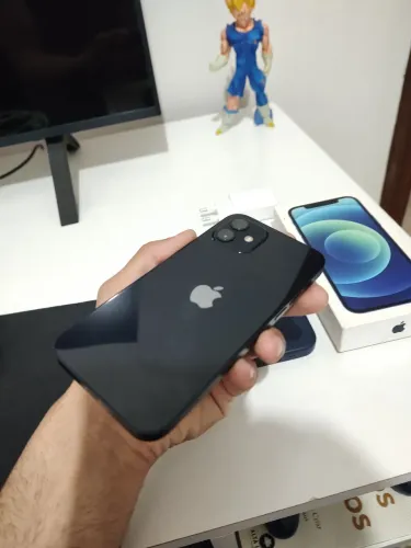 Apple iPhone 12 preto 64GB