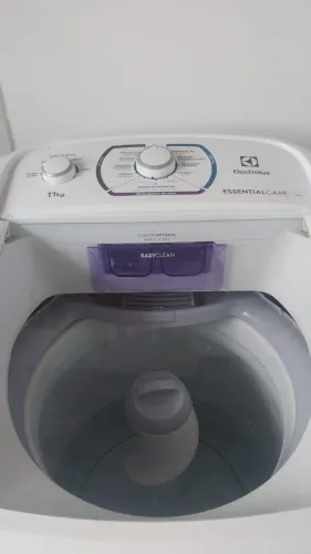 Máquina de Lavar Eletrolux 11kg semi nova