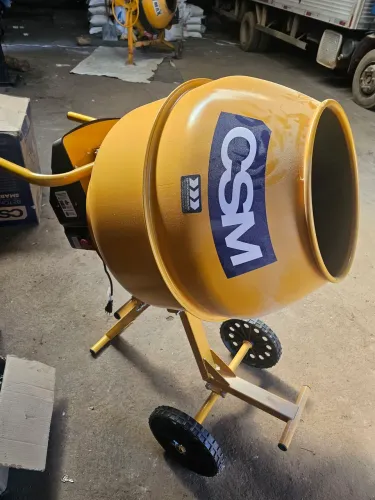 Betoneira CSM 130 litros - OPORTUNIDADE