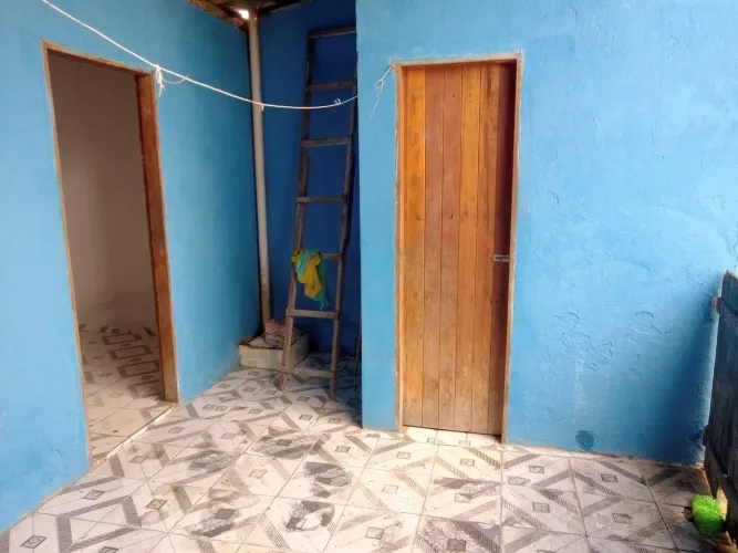 CASA Á VENDA -OPORTUNIDADE IMPERDÍVEL