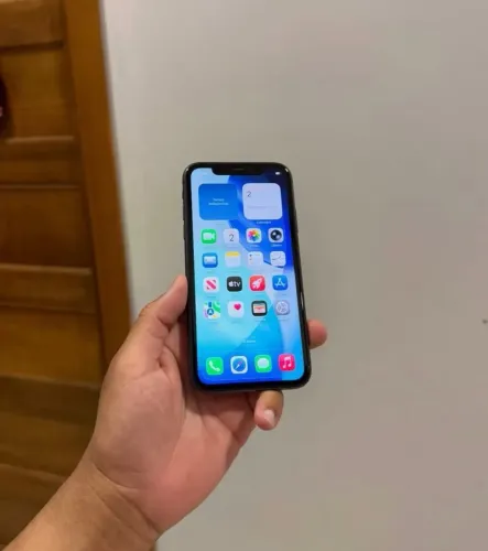 iPhone 11 preto 64GB face id ok aceito cartão