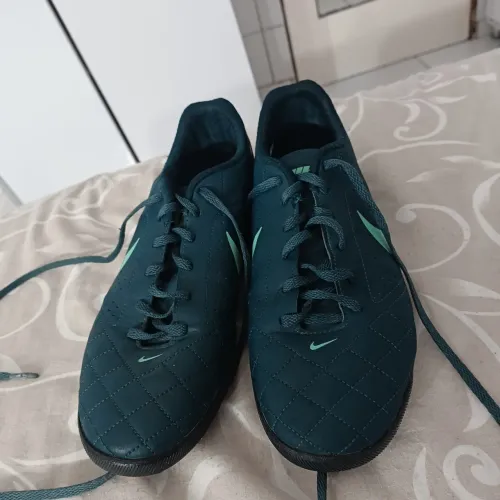 Chuteira society nike