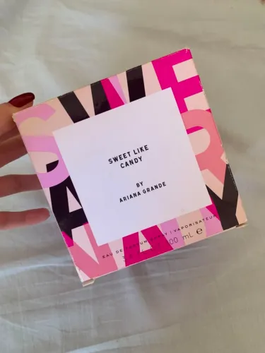 Perfume Ariana Grande 