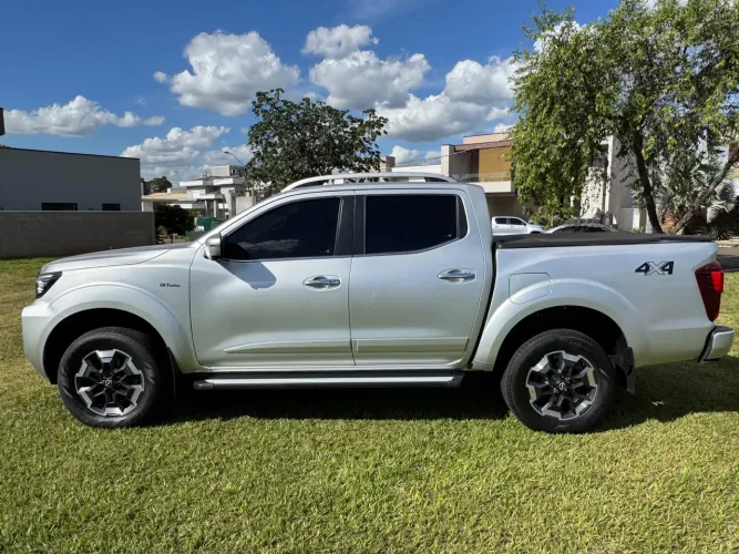 Nissan Frontier Plati. CD 2.3 Bi-TB Dies.aut. 2025