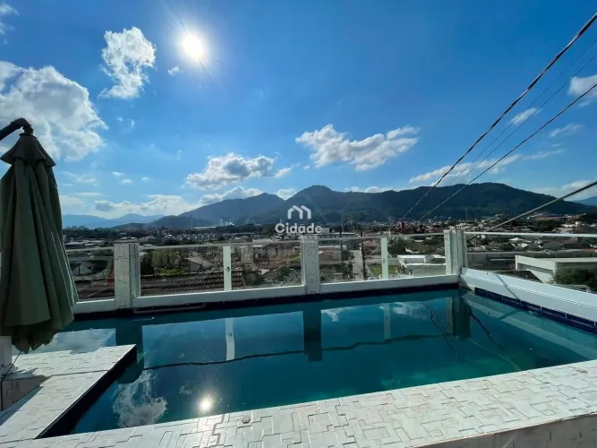 Casa para locação na Ilha da Figueira - Ampla, confortável e com piscina