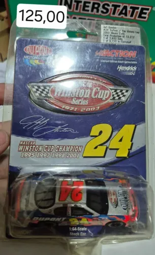 NASCAR Jeff Gordon #24 DuPont - Winston Cup Champion 2003