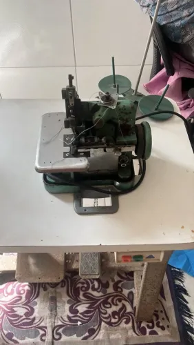 MÁQUINA OVERLOCK SEMI INDUSTRIAL