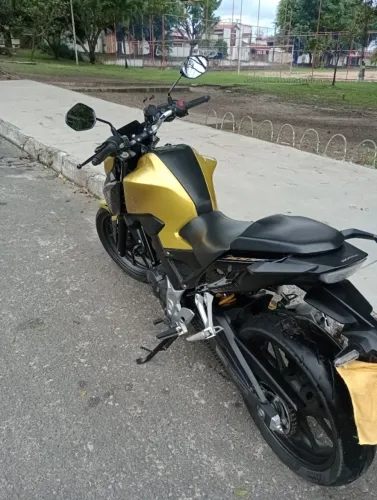 CB Twister 300 F 2023 ABS