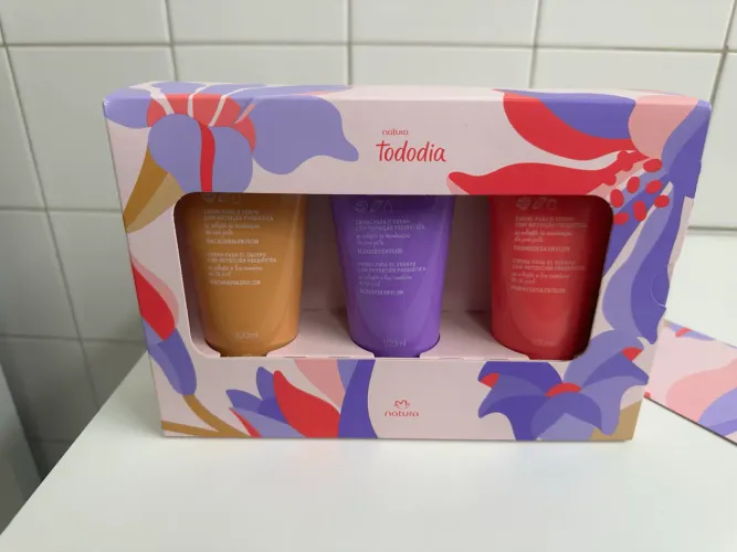 Presente natura trio de hidratantes 