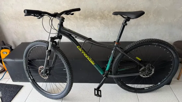 Bicicleta cannondale trail