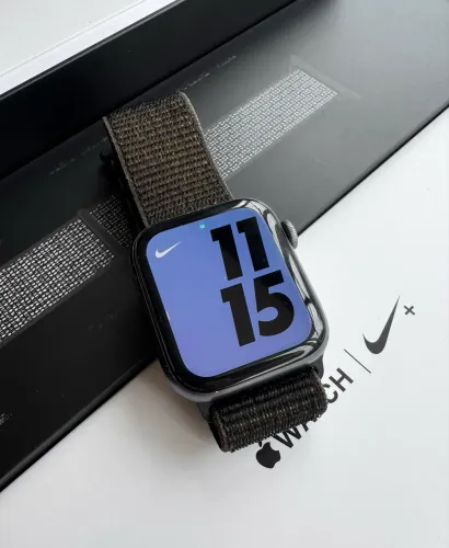 Apple Watch Serie 4 Nike (Ceramic) 44mm