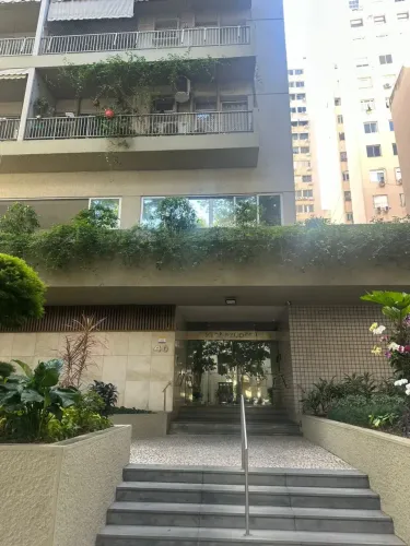 Apartamento para venda tem 100 metros quadrados com 2 quartos