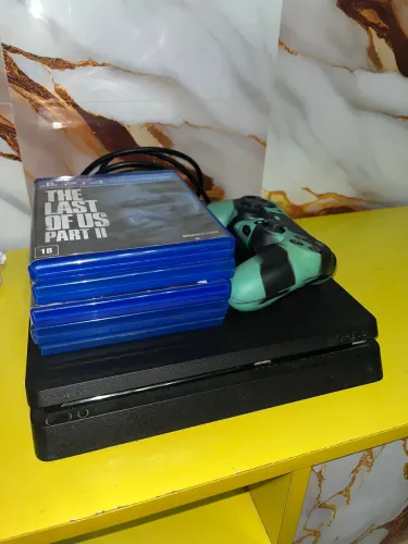 PS4 1T SLIM