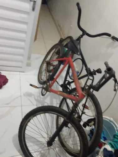 Duas bicicletas