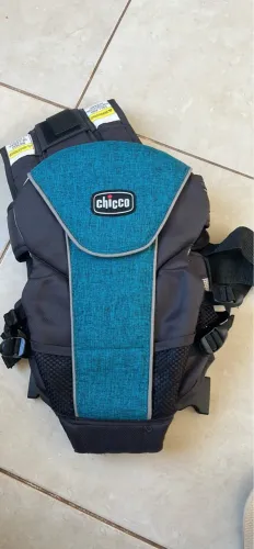 Canguru, para bebês marca Chicco.