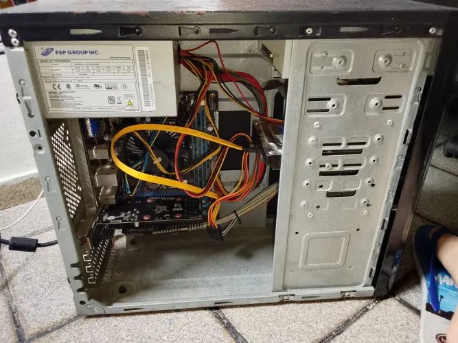 Computador para estudo, trabalho e jogos leves