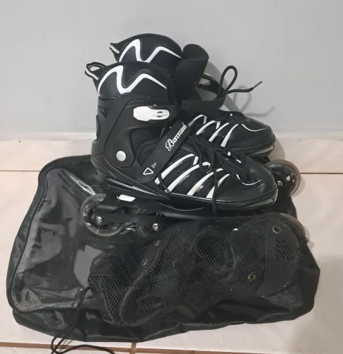 Patins adulto semi novo completo com kit de proteção