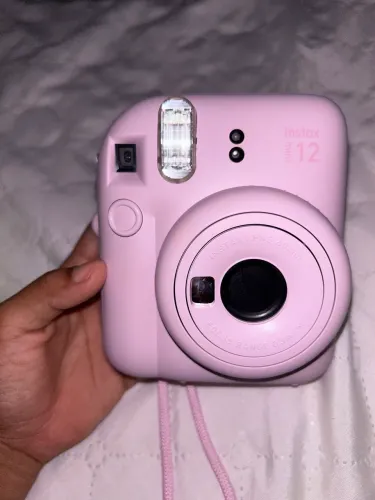 Câmera poloroid instax mini 12