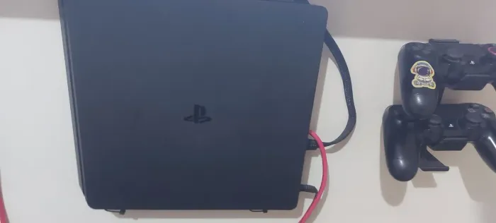 PS4 USADO 1TB TOP 2 CONTROLES