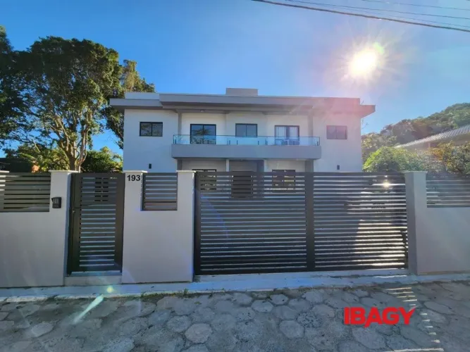 Excelente Apartamento 1 dormitório(s) em Cachoeira do Bom Jesus - Florianópolis