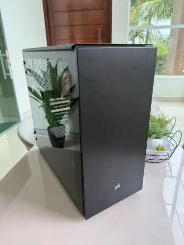 Gabinete Corsair Carbide 275R