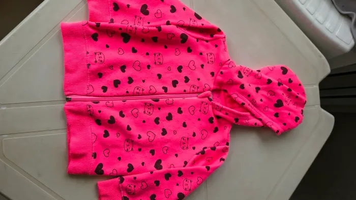 Blusa de frio (lã) N°2<br>R$25,00 cada.