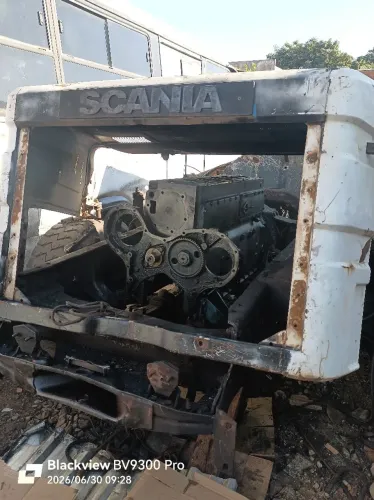 Vendo bloco motor Scania 111,112 somente o bloco sem trincas Std
