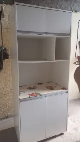 Armário Multiuso/Cozinha em MDF com Prateleiras (Perfeito Estado)