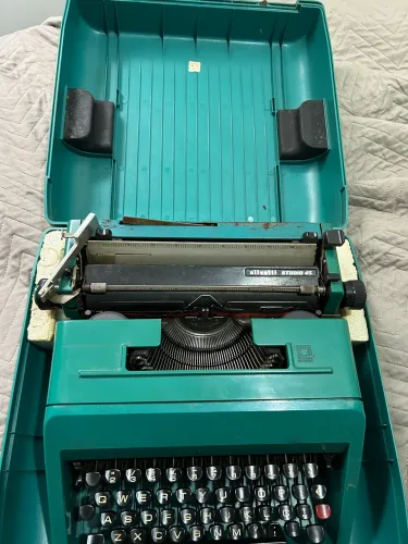 Olivetti studio 45 máquina de escrever