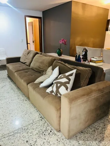 SOFÁ RETRÁTIL/RECLINÁVEL GRANDE - CONFORTÁVEL E ESPAÇOSO EM SUEDE