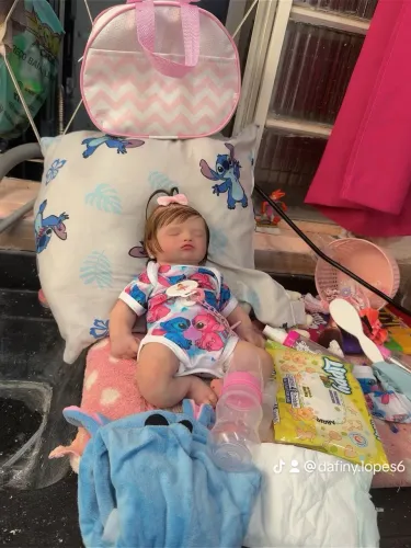 Bebê Reborn de silicone sólido igual bebe de vdd