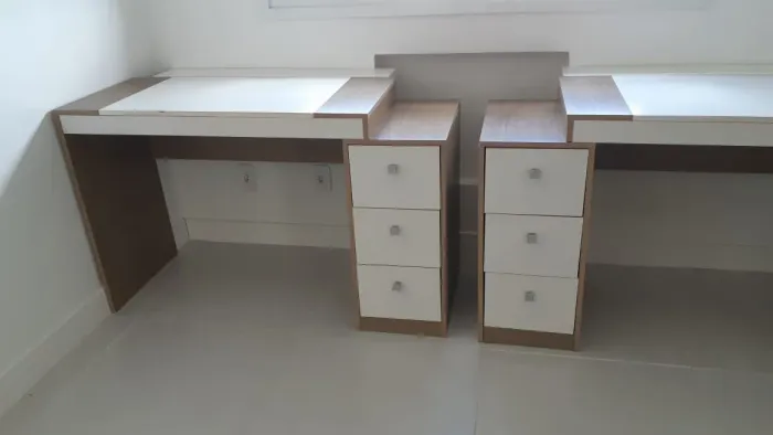 Escrivaninha Home Office Extensível com Gaveteiro (3 Gavetas)