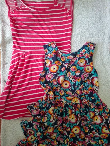 kit 2 vestidos infantis florido e listrado