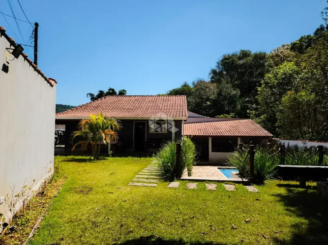 Casa com 02 dormitórios à venda por R$ 600.000,00 - Rio Acima - Mairiporã/SP