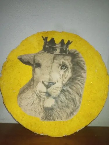 Arte artesanal de isopor feito a mão para decorar a casa