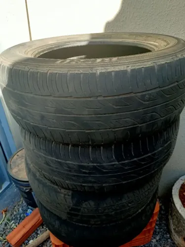Pneus aro 15