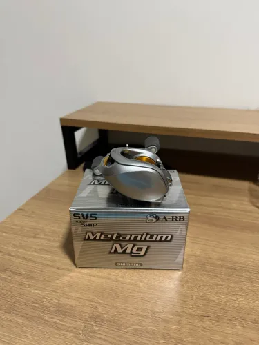 Carretilha Shimano METANIUN MG sem detalhes