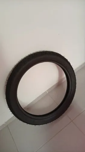 Vendo Pneu 2.75-18 Nunca Usado