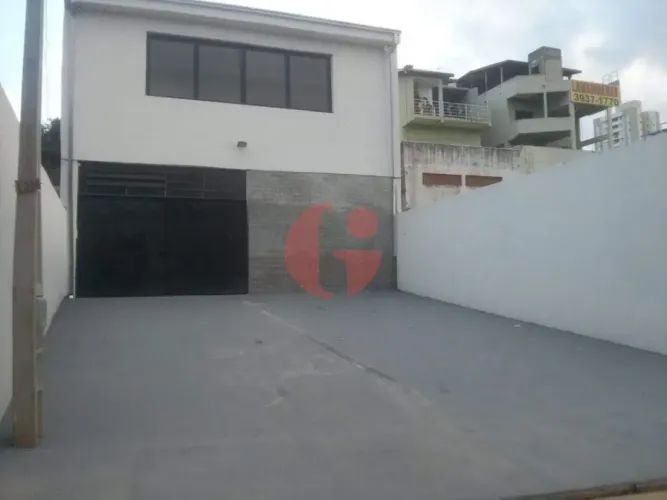 Sobreloja com 2 banheiros e 2 vagas de garagem - 170 m² - No bairro Jardim Satélite - SJC