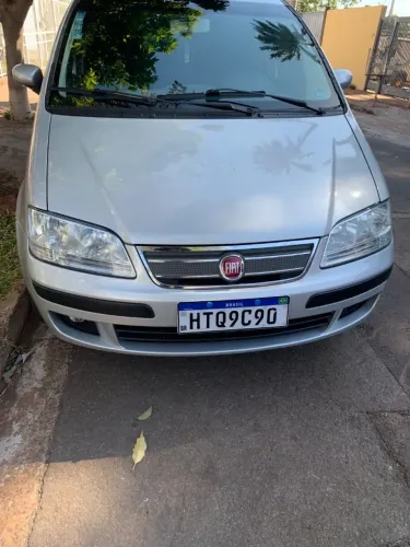 Fiat Idea ELX 1.4 MPI Fire Flex 8V 5P 2010