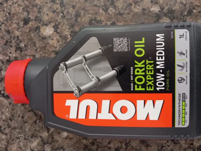 Vendo óleo motul de suspensão 