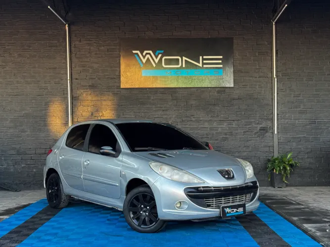 Peugeot 207 XS 1.6 Flex 16V 5P 2011