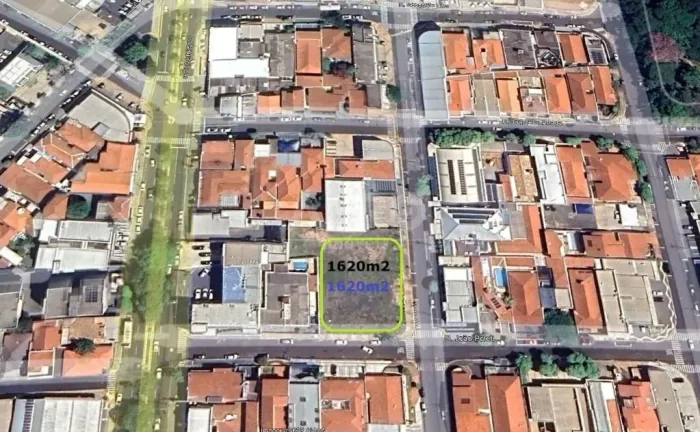 Terreno com 1620m2 a 50 metros da Getílio