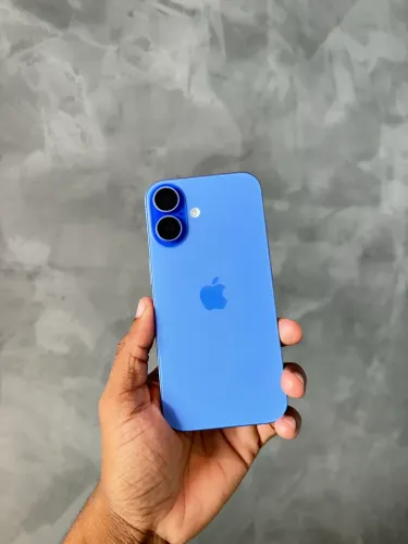 iPhone 16 128GB na garantia Apple até novembro, bateria 100%