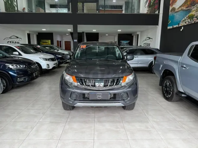 Mitsubishi TRITON GLS 2.4 CD 4X4 TB Diesel Aut. 2019