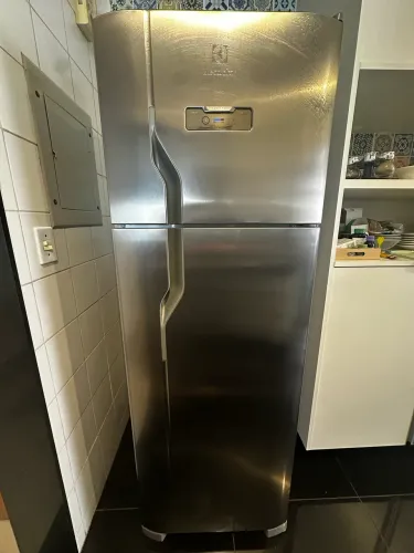 Geladeira Electrolux inox